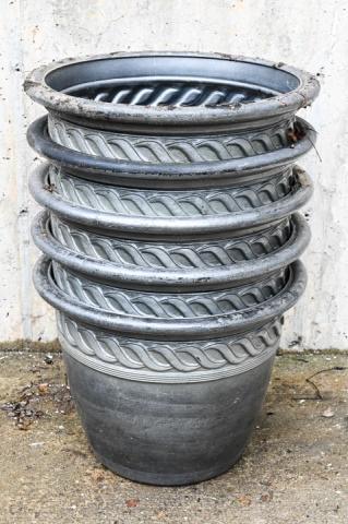 Five Oval Resin Garden Planters w Rope Motif (1 of 6)