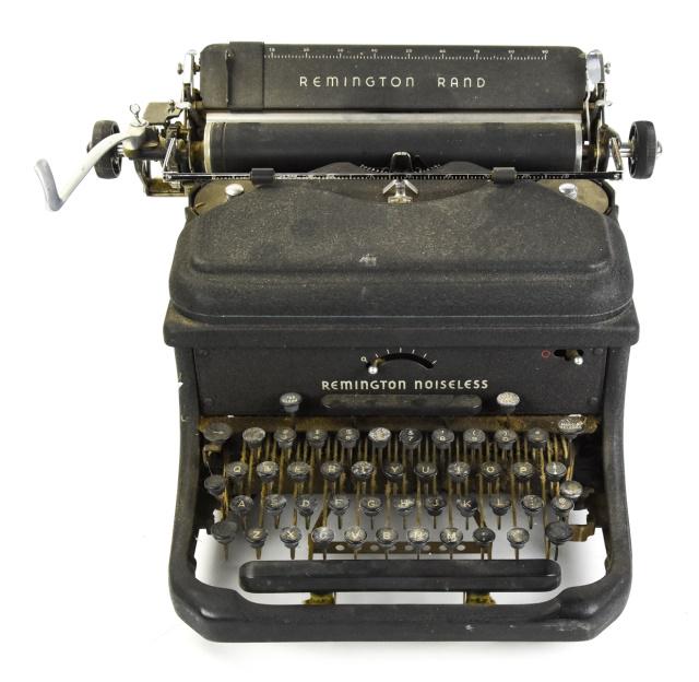 Antique Typewriter Made by Remington Rand (1 of 9)