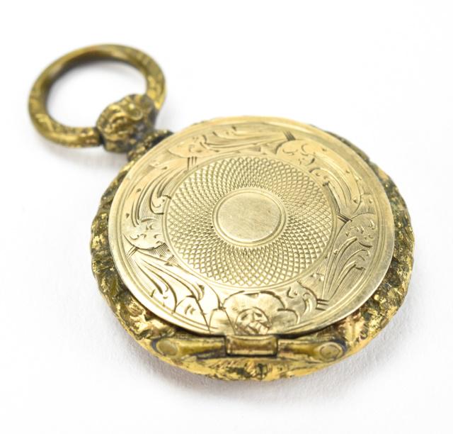 Antique 19th C Gold Front & Back Georgian Locket: Antique 19th C Gold Front & Back Georgian Locket. Locket necklace pendant in the Georgian style. Front and back panels test as 10kt gold, the frame is gold filled. Measures 1.5 inches in length.
