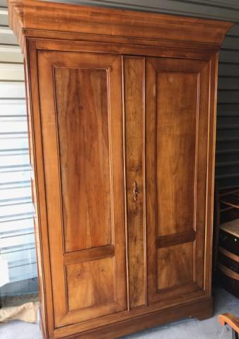 French Provencal Antique Pine Wardrobe or Armoire (1 of 7)