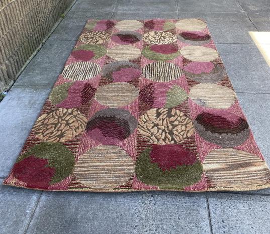 Modern Machine Made Geometric Carpet (1 of 5)