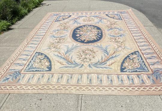 French AubussonCenter Medallion Floral Carpet (1 of 7)