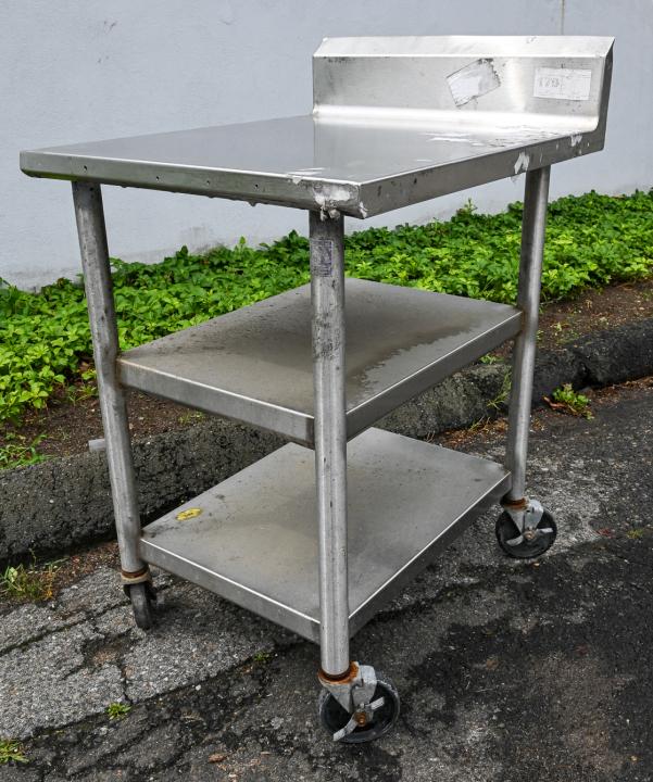 Stainless Steel Industrial Kitchen Prep Surface (1 of 8)