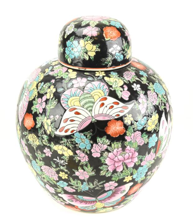 Chinese Famille Noire Butterflies Ginger Jar: Chinese Famille Noire Finely Painted Butterflies Covered Porcelain Ginger Jar. 12.50 inches x 11 inches.