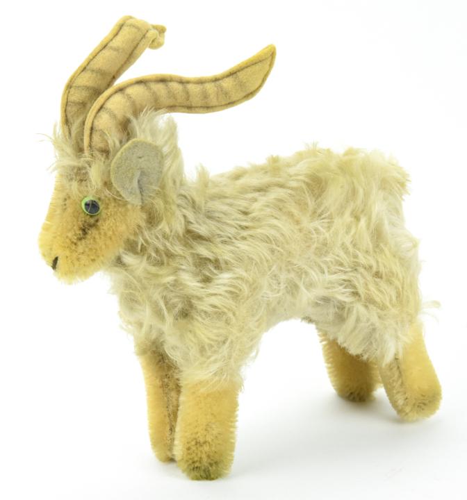 Vintage Mohair Steiff Mountain Goat Stuffed Animal: Vintage Mohair Steiff Mountain Goat Stuffed Animal. Measures 6.25 inches in length.