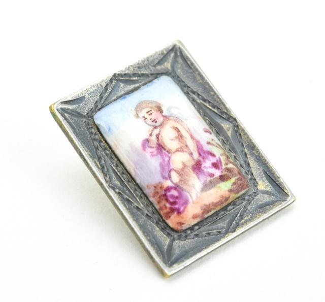 Antique 19th C Sterling & Swiss Enamel Pendant: Antique 19th C Sterling & Swiss Enamel Necklace Pendant. Scene of a cherub. Measures .75 of an inch in length.