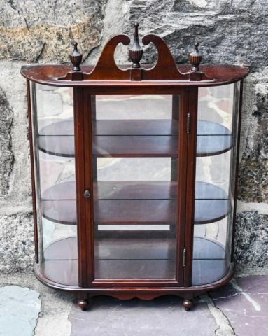 Ferguson Adam Brothers Bow Front Display Cabinet (1 of 5)