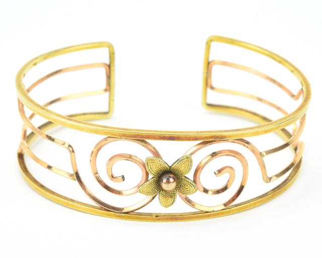 Vintage Retro Gold Filled Floral Motif Bracelet (1 of 6)