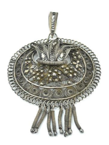 Estate Handmade Silver Filigree Necklace Pendant: Estate Handmade Silver Filigree Necklace Pendant w Fringe Tassel. Measures just over 3 inches in length.