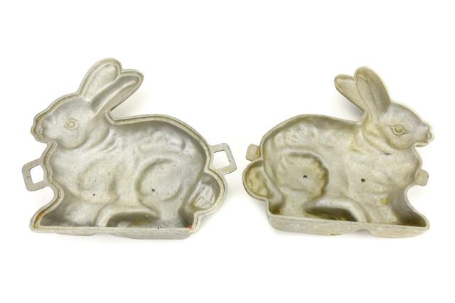 Antique Cast Aluminum Bunny Candy / Chocolate Mold (1 of 6)
