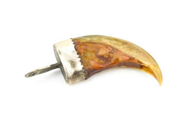 Vintage Native American Claw Mount Pendant: Vintage Native American Claw Mount Necklace Pendant. Measures 1.75 inches in length.