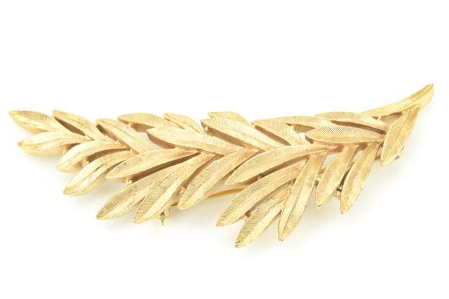 Vintage Crown Trifari Costume Jewelry Leaf Brooch (1 of 7)