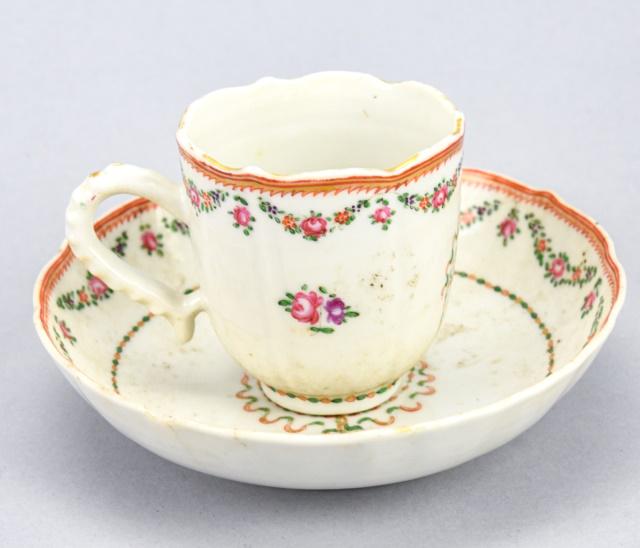 18th C Chinese Export Porcelain Teacup & Saucer (1 of 9)