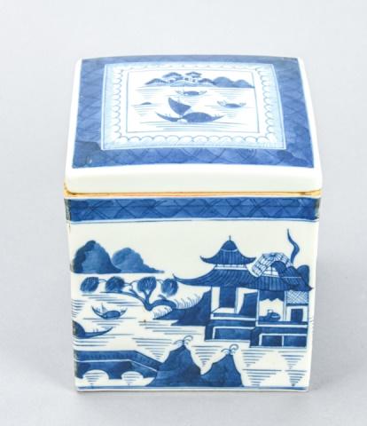 Chinese Canton Hand Painted Porcelain Lidded Box (1 of 8)