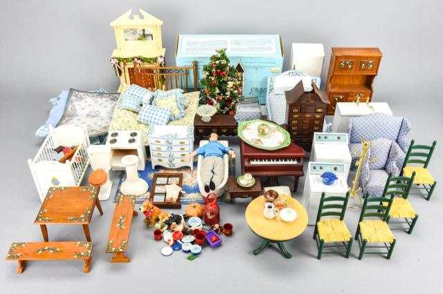 Collection Assorted Vintage Dollhouse Furniture (1 of 13)