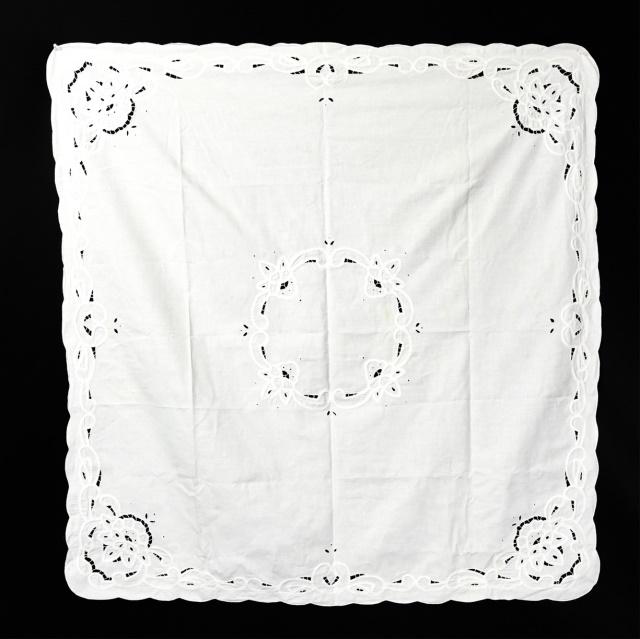 Antique or Vintage Lace Tablecloth (1 of 7)