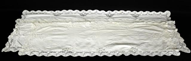 Three (3) Antique or Vintage Lace Table Runners (1 of 8)