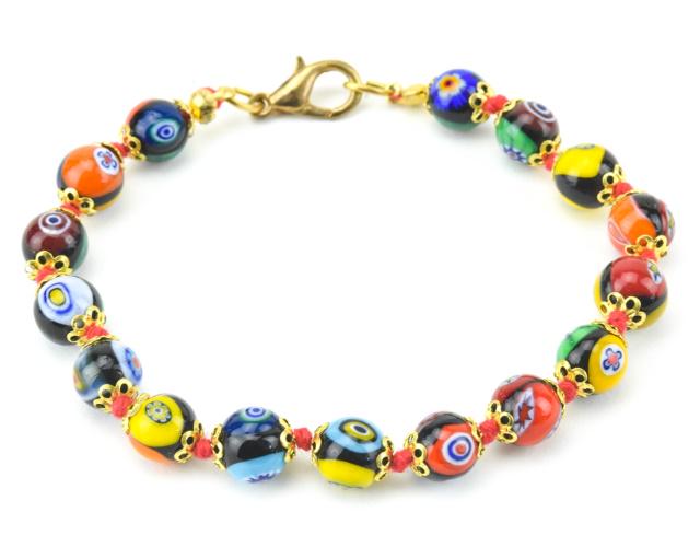 Vintage Italian Murano Art Glass Bead Bracelet: Vintage Italian Murano Art Glass Bead Bracelet w Gilt Spacers. Measures just under 8 inches in length.
