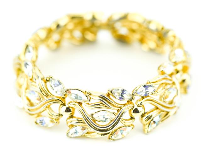 Vintage Trifari Costume Jewelry Bracelet w Box (1 of 8)