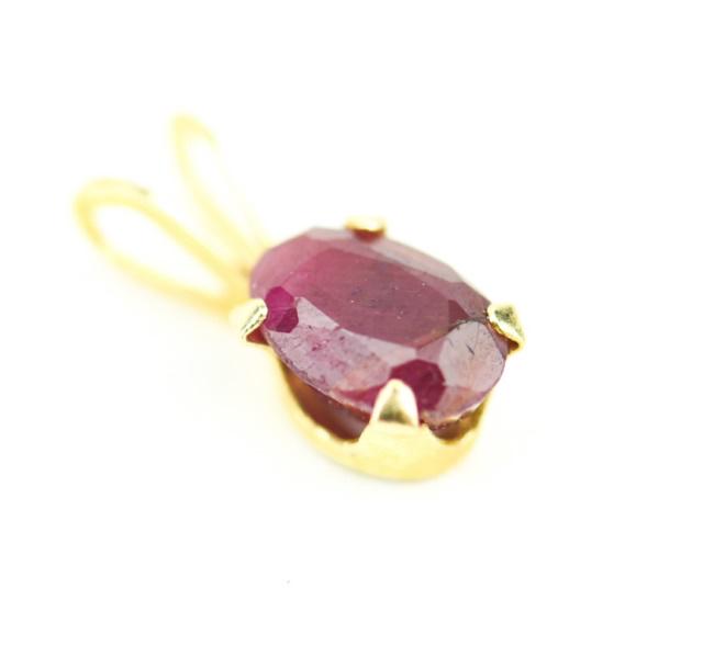 Estate 14kt Yellow Gold & Ruby Necklace Pendant (1 of 4)