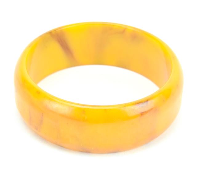 Vintage Faux Butterscotch Amber Bakelite Bracelet (1 of 7)
