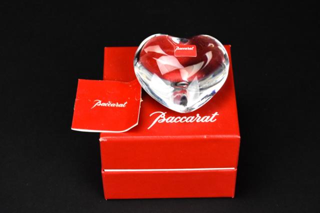 Baccarat Crystal Heart Paperweight w Original Box (1 of 9)