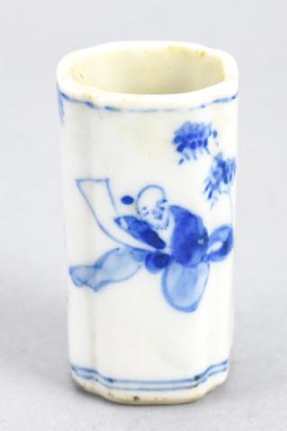 18th C Chinese Blue & White Toothpick Holder: Antique 18th Century Chinese Hand Painted Blue & White Porcelain Toothpick Holder. With hand painted scholar scene. Measures 2.25 inches x 1.25 inches.