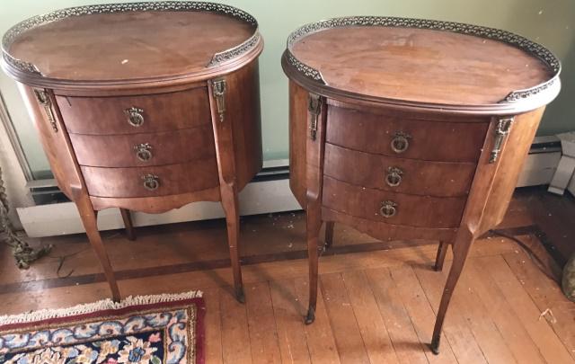 Pair of French Style End Table w Ormolu Galleries (1 of 4)
