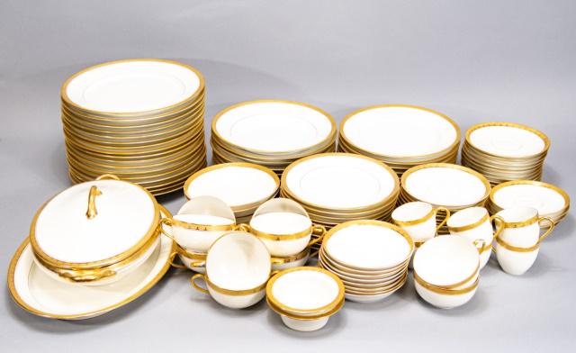 Charles Ahrenfelot Limoges Partial Dinner Service (1 of 8)