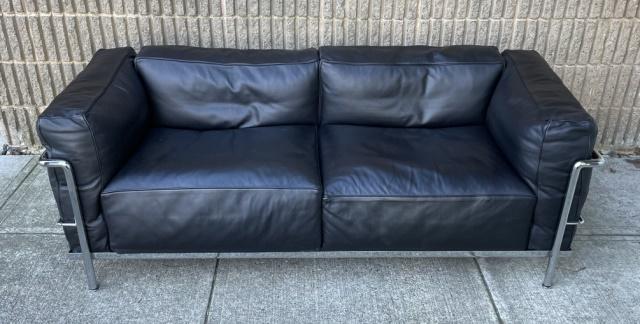 Le Corbusier Cassina LC2 Black Leather Sofa (1 of 9)