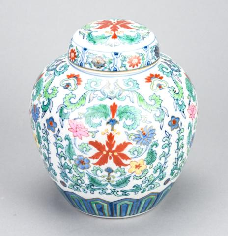 Chinese Porcelain Polychrome Ginger Jar (1 of 9)