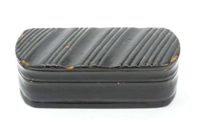 Antique 18th C English Georgian Snuff Box (1 of 8)