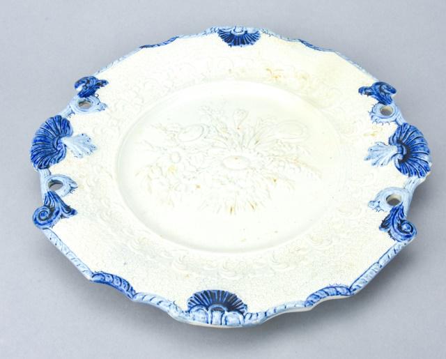 Antique 19th C Creamware w Blue Decoration Plate (1 of 7)