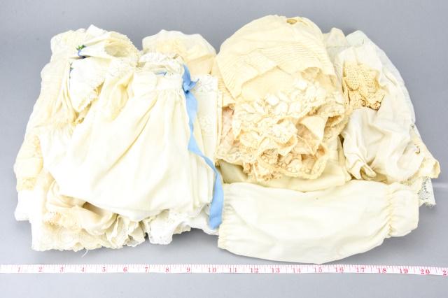 Collection Antique French & German Doll Clothing (1 of 11)