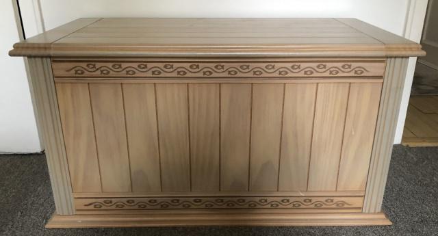 Carved Pine Storage Chest Hope Chest Fish Motif (1 of 7)