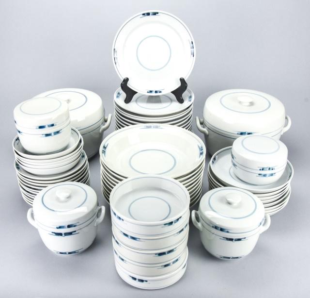 Royal Copenhagen Gemina Porcelain Dinner Service (1 of 12)