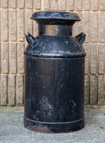 Antique Bryant Chapman Co Milk Jug (1 of 4)