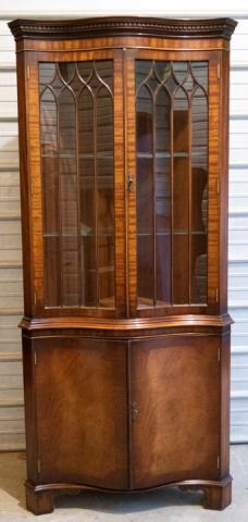 Georgian Serpentine Glass Front Corner Cabinet (1 of 7)