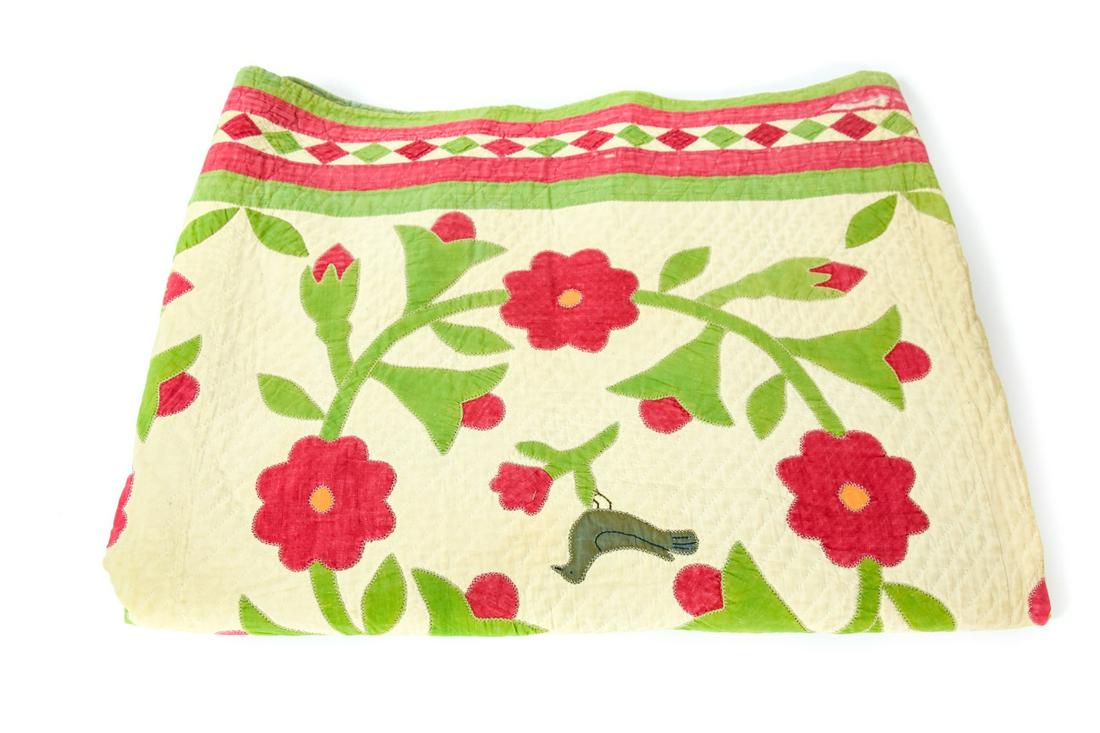 Antique Hand Made Rose of Sharon Quilt (1 of 6)