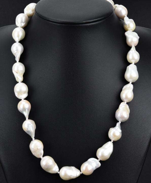 Hand Knotted Necklace w Cultured Baroque Pearls (1 of 6)