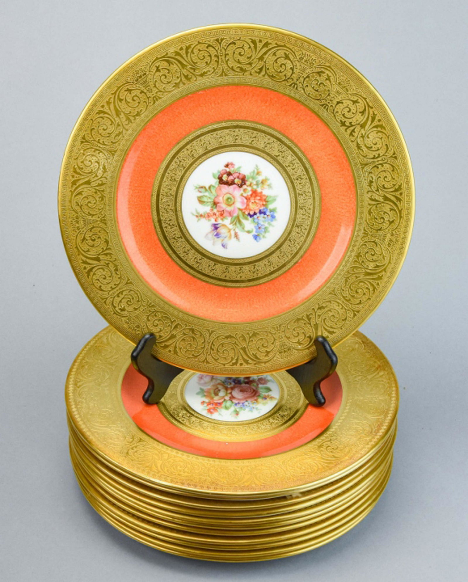 12 Antique English Crown Staffordshire Gold Plates (1 of 8)