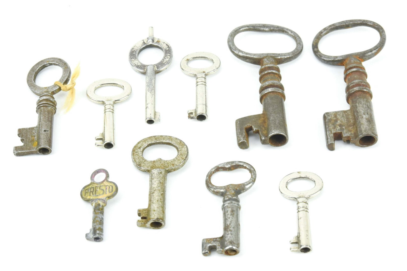 Collection Antique 19th C Miniature Skeleton Keys (1 of 5)