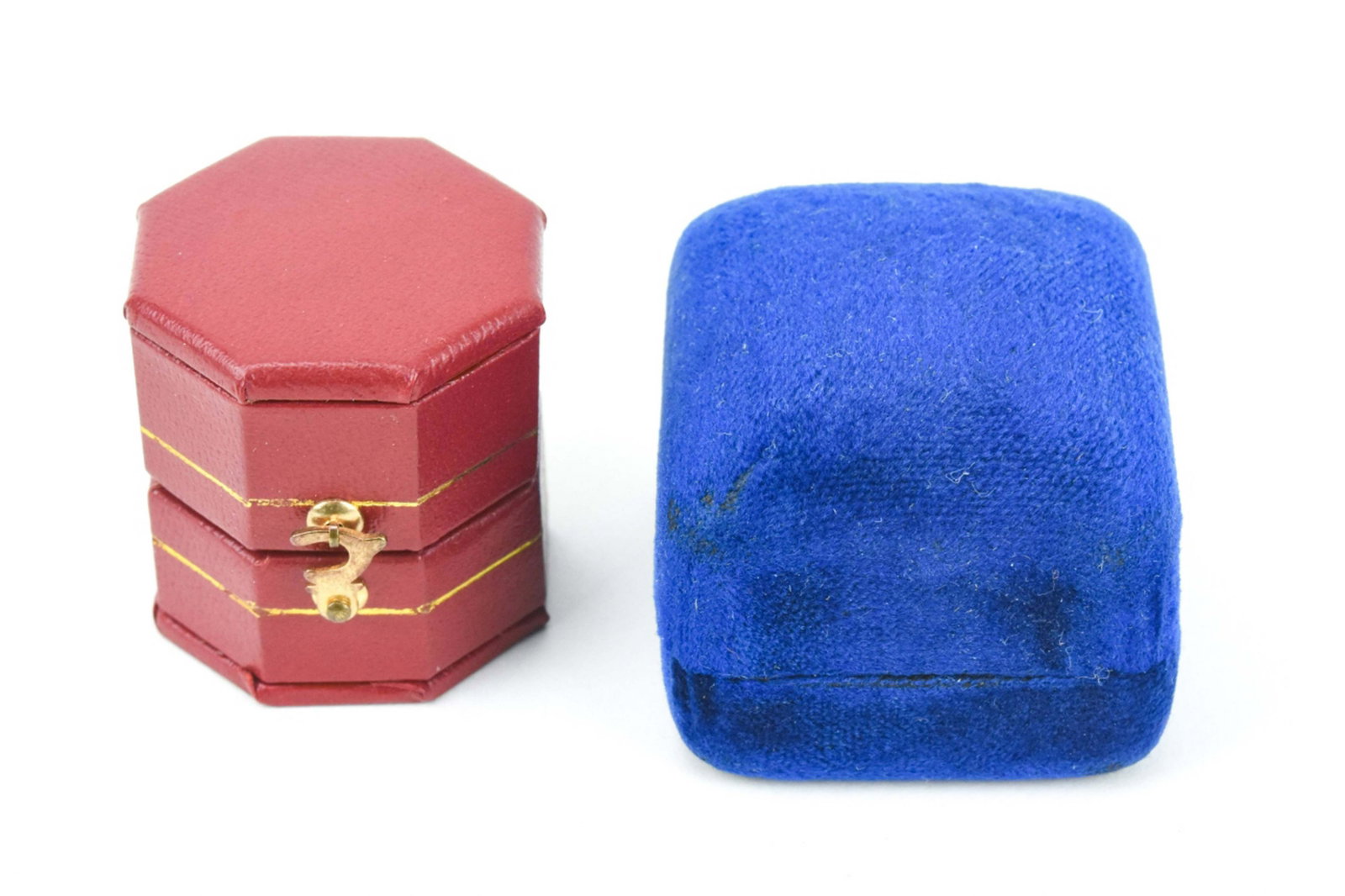 Antique Blue Velvet Vintage Red Leather Ring Boxes: Antique Blue Velvet Vintage Red Leather Ring Boxes. Antique ring box is marked Flint & Kent Buffalo and measures 1.5 inches in length.