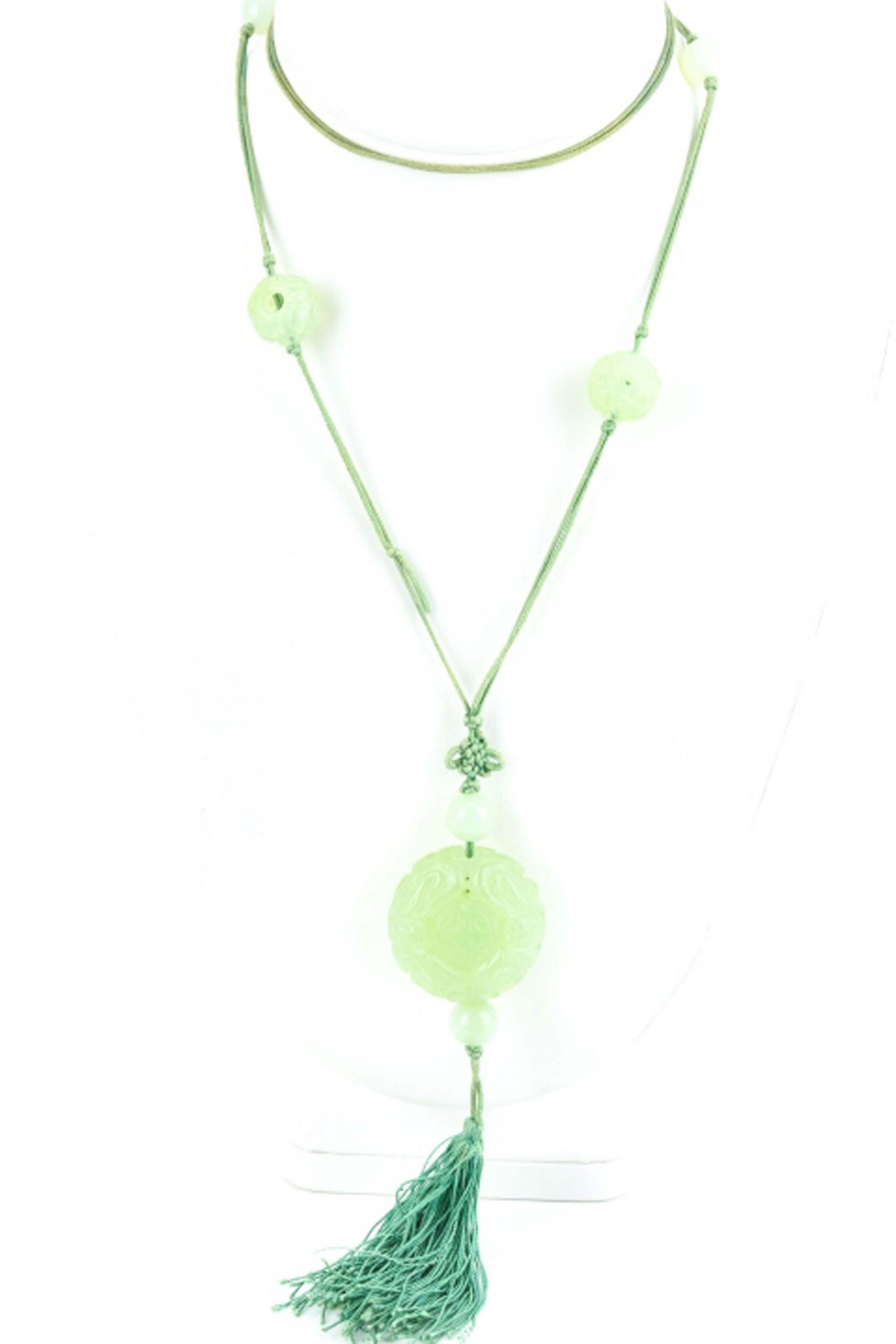 Chinese Necklace w Carved Jadeite Pendant & Beads (1 of 8)