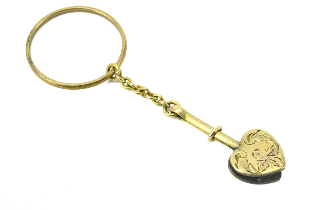 Antique 19th C Gold Fill Handkerchief Clip w Ring: Antique 19th C Gold Filled Dress or Handkerchief Clip w Ring. Measures just over 2.25 inches in length.