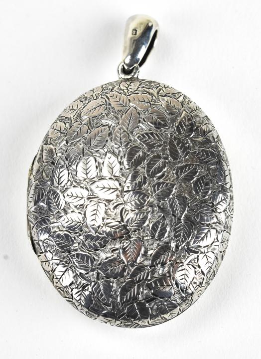 Antique English Sterling Leaf Motif Locket (1 of 5)