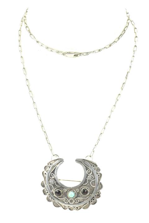 Vintage Sterling Silver Crescent Moon Necklace (1 of 9)