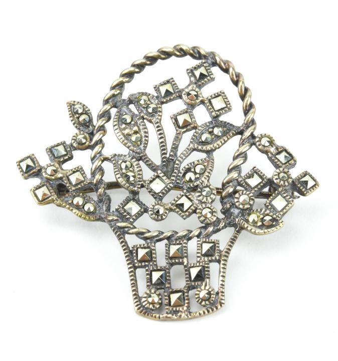 Sterling Silver Marcasite Gardinetto Basket Brooch: Sterling Silver Marcasite Gardinetto Basket Brooch. Hallmarked. Measures 1.5 inches in length.