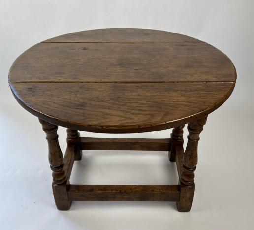 Restall Brown & Clennell English Tudor Style Table (1 of 5)