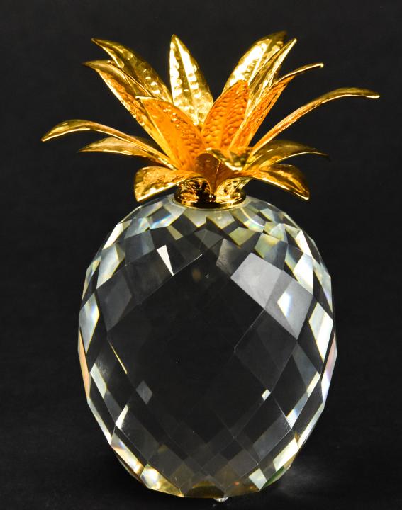Swarovski Crystal Pineapple w Gilt Leaves (1 of 9)